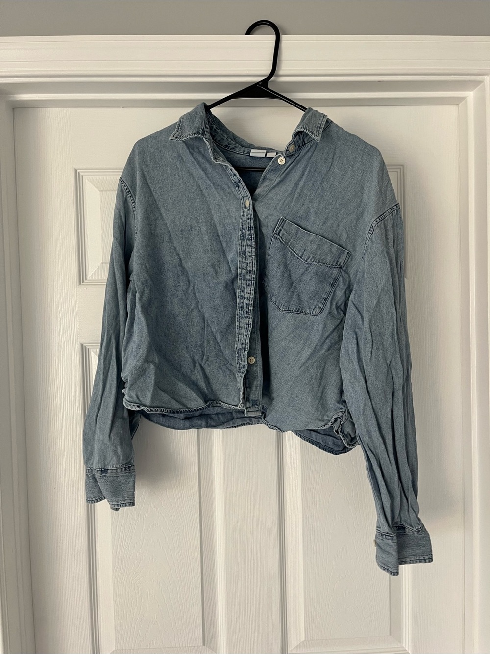 Light Wash Denim Button-Up Shirt - Cropped